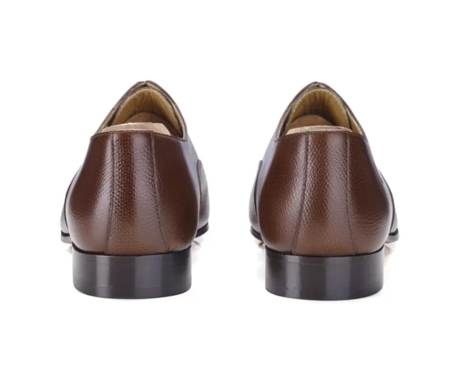 Cheap Zapatos oxford Castaño granulado para hombre con suela de cuero Brisbury Zapatos De Boda